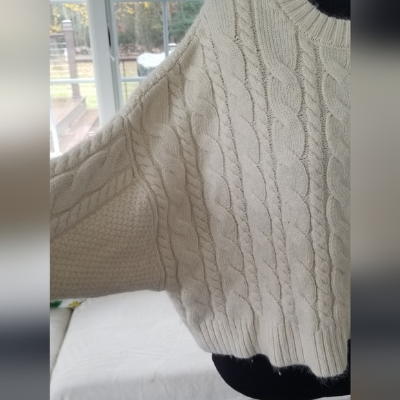 Sweater - Picture 2 of 5